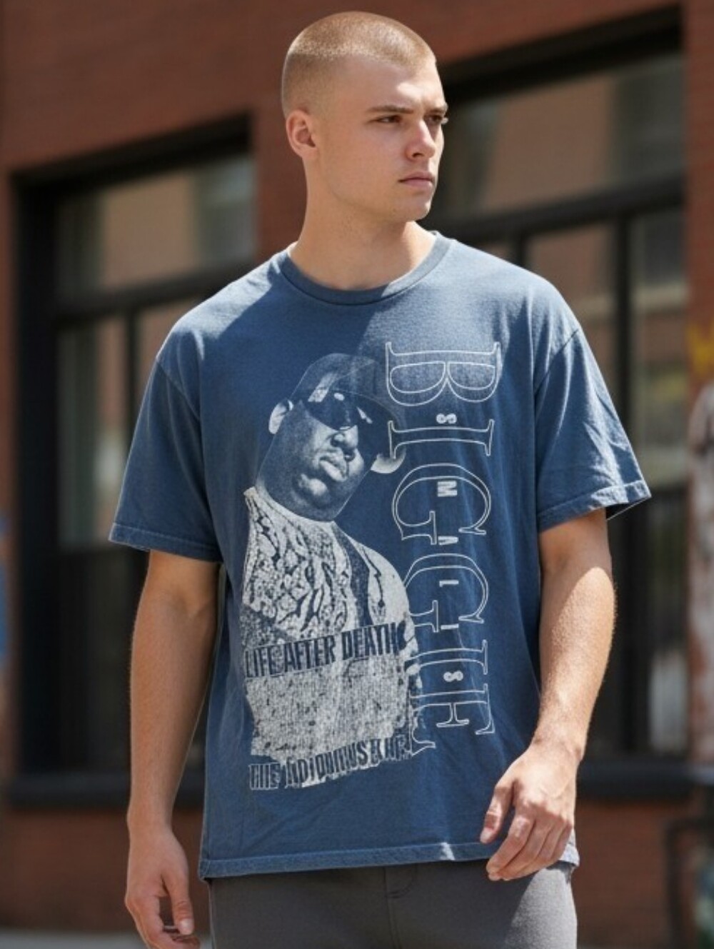 The Notorious B.I.G. Men's Short Sleeve Graphic Tee - Blue